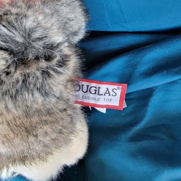 Douglas Realistic Wolf Plush Stuffed Animal Raina - Picture 4 of 4